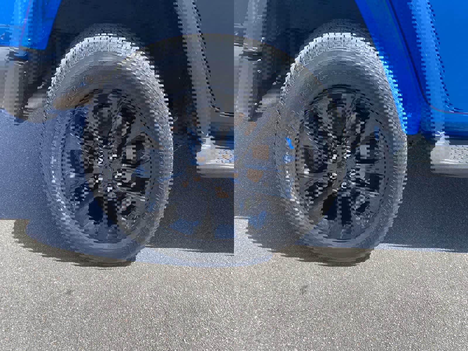 Used 2022 Jeep Wrangler Unlimited Sahara AWD/4WD image 5