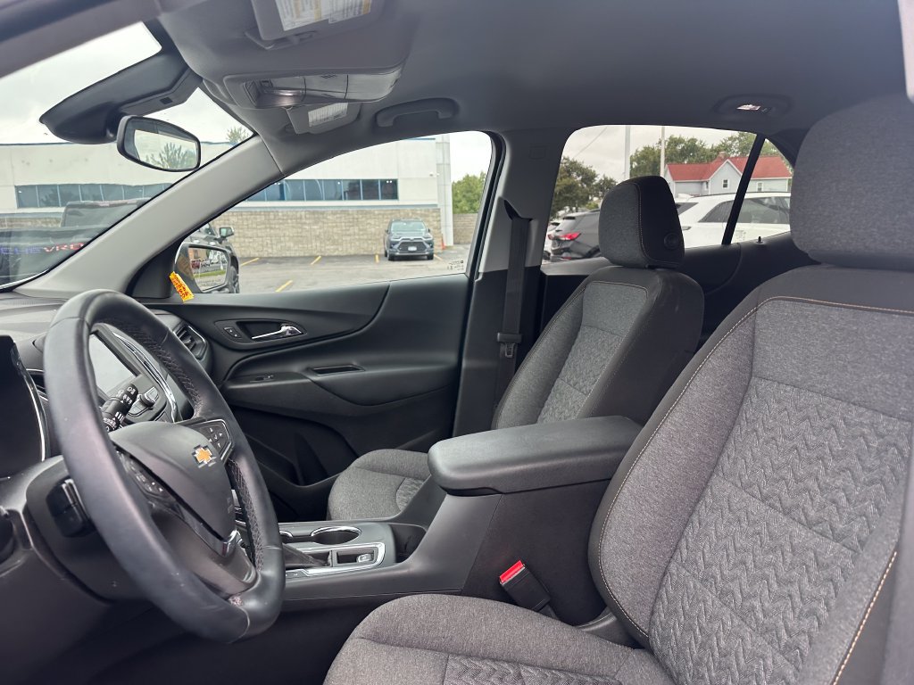 Used 2024 Chevrolet Equinox LT AWD/4WD image 9