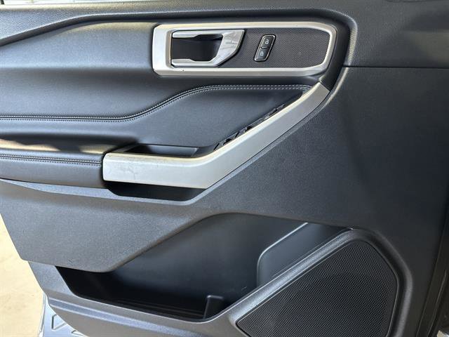 Used 2021 Ford Explorer XLT w/ Equipment Group 202A image 40