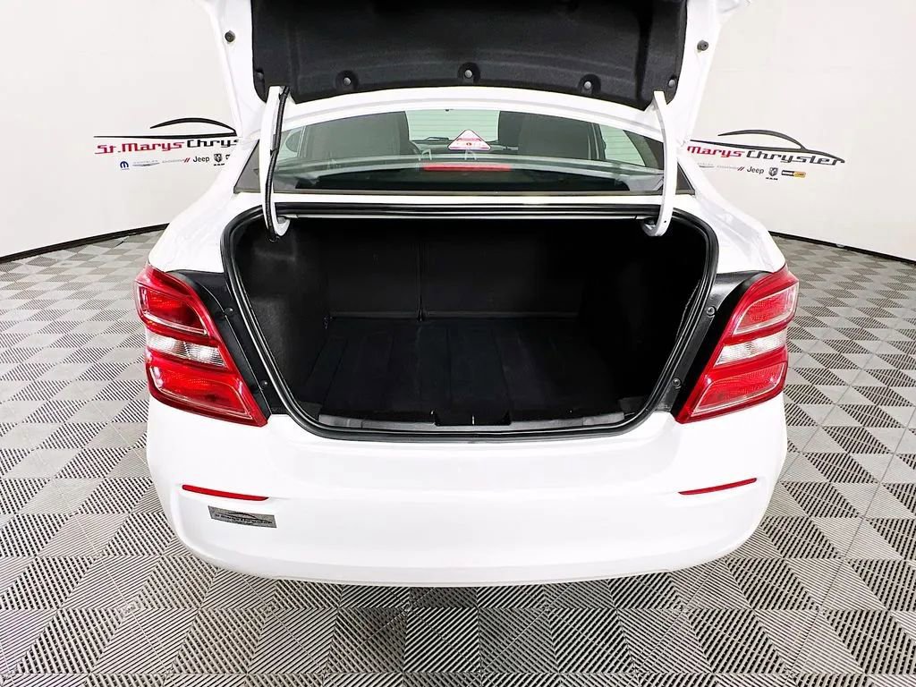 Used 2017 Chevrolet Sonic LT image 24