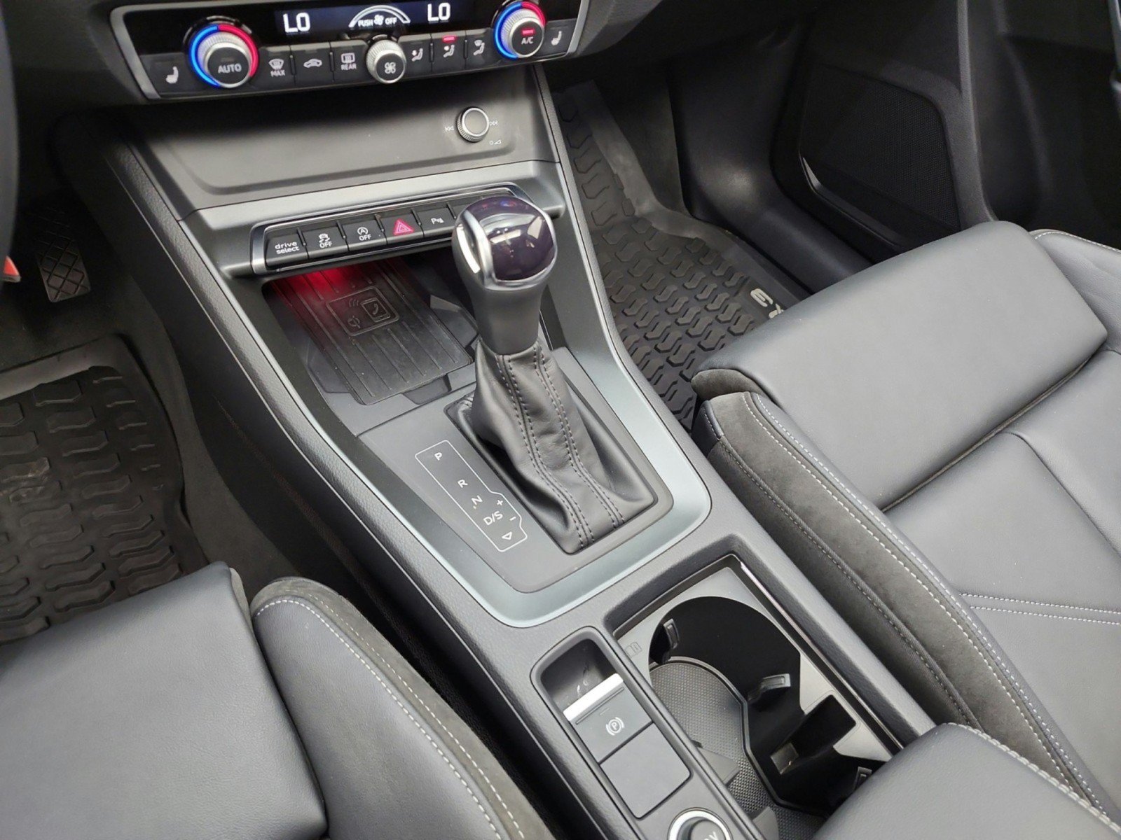 Used 2022 Audi Q3 2.0T Premium Plus AWD/4WD image 13