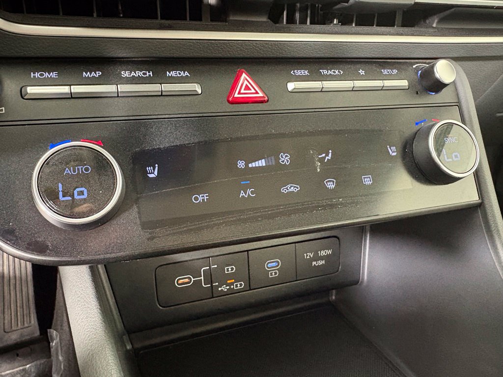 Used 2025 Hyundai Sonata SEL FWD image 32