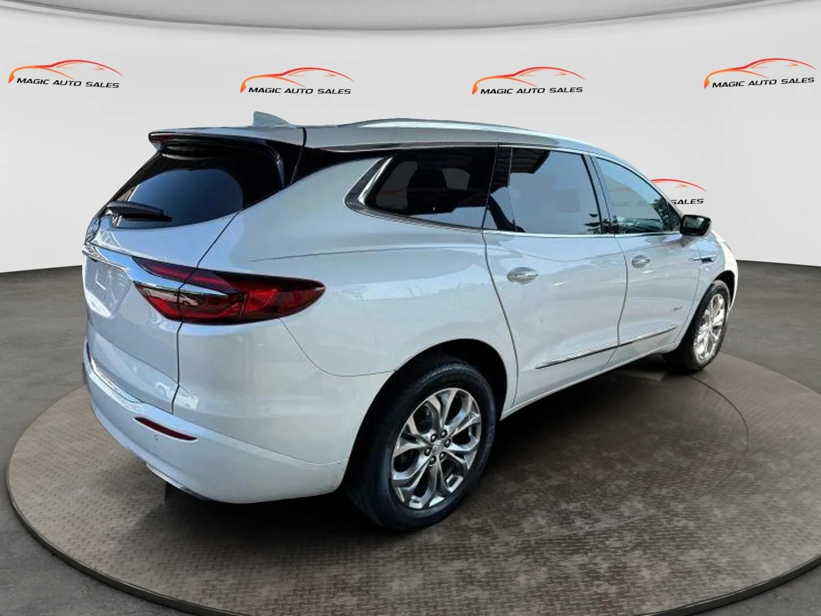 Used 2021 Buick Enclave Avenir w/ Avenir Technology Package AWD/4WD image 10