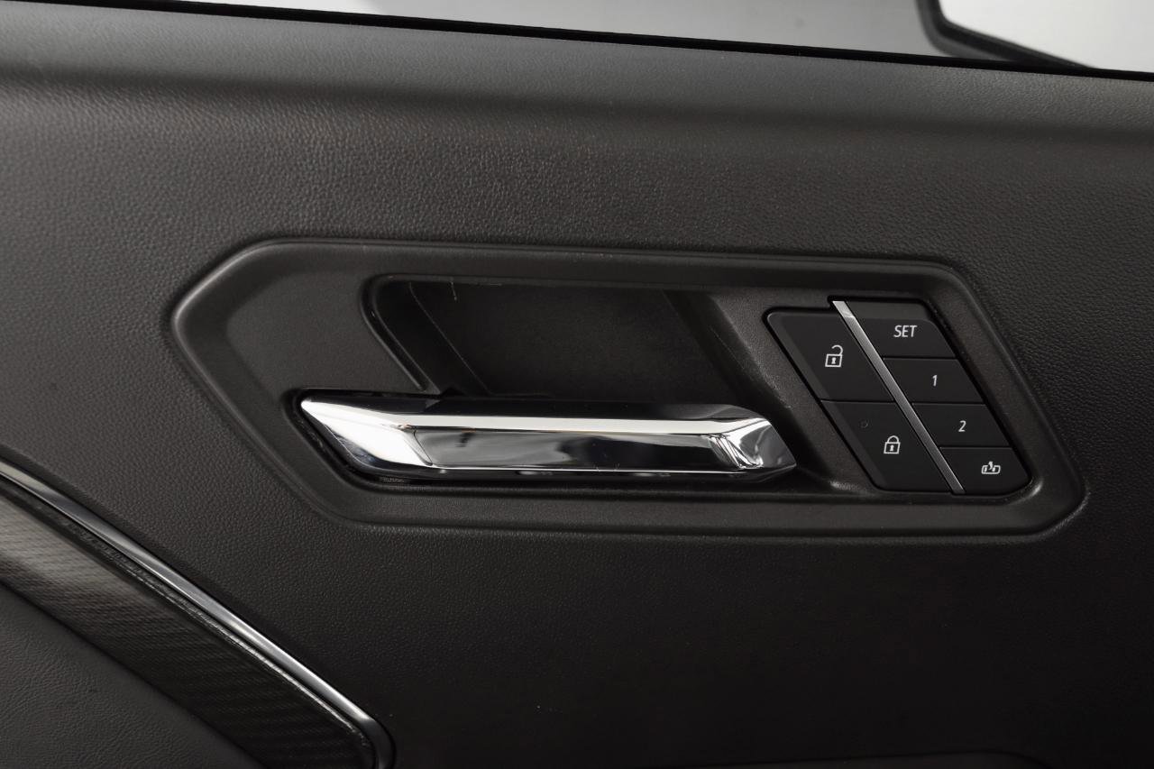 Used 2023 GMC Canyon AT4X AWD/4WD image 30