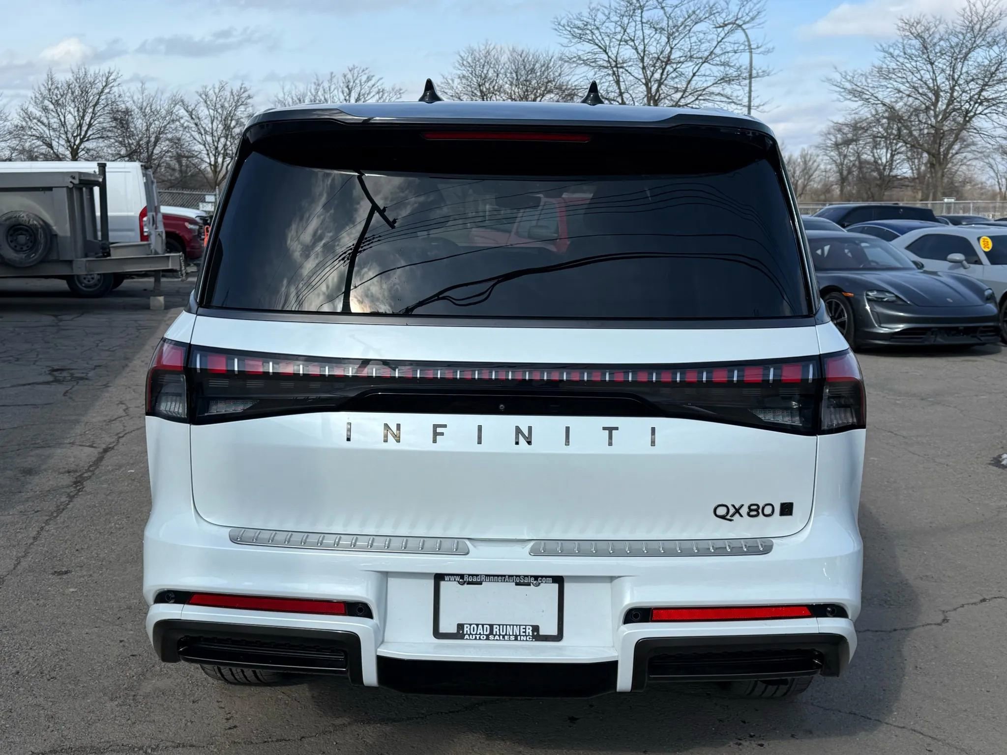 Used 2025 INFINITI QX80 Autograph image 10