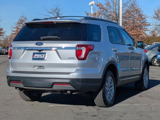 Used 2019 Ford Explorer XLT w/ Equipment Group 201A image 5