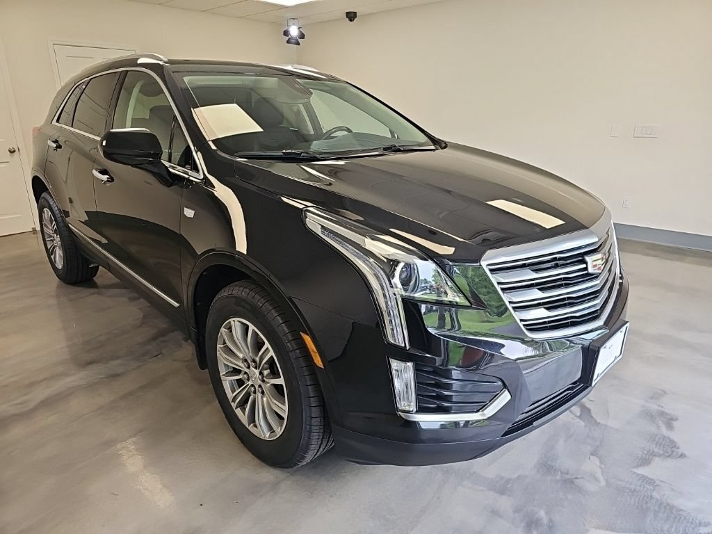 Used 2018 Cadillac XT5 Luxury w/ Driver Awareness Package AWD/4WD image 1