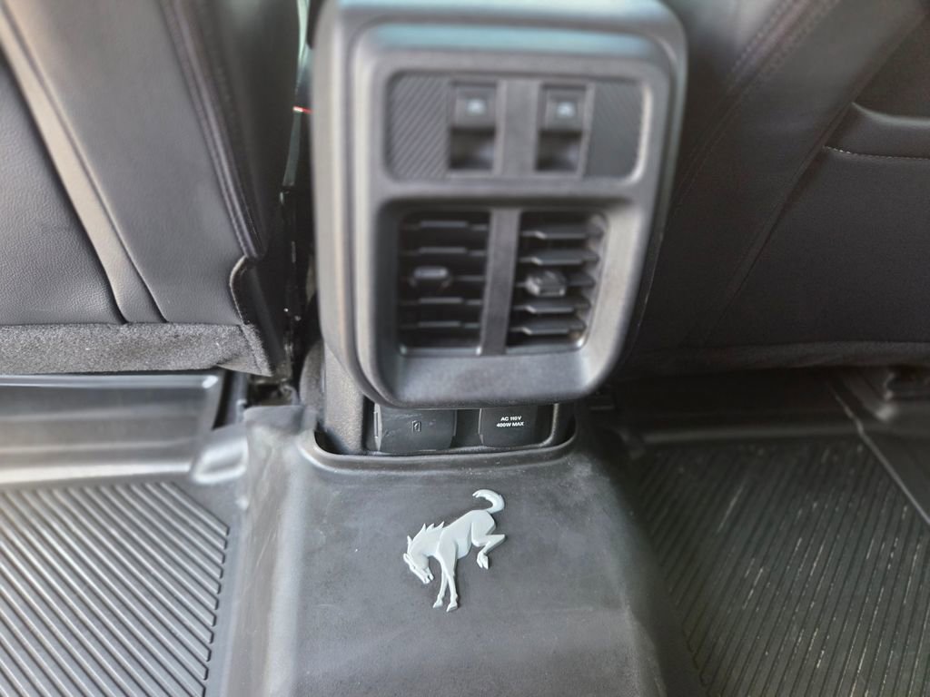 Used 2025 Ford Bronco Outer Banks AWD/4WD image 14