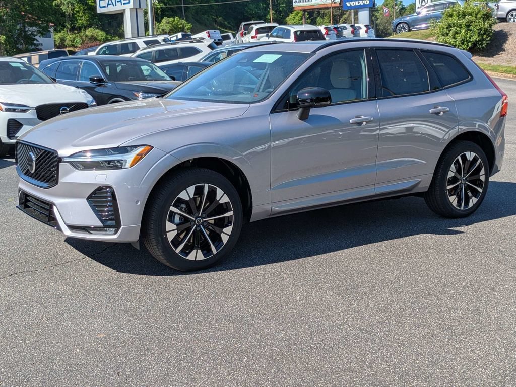 Used 2026 Volvo XC60 B5 Plus w/ Protection Package Premier AWD/4WD image 2