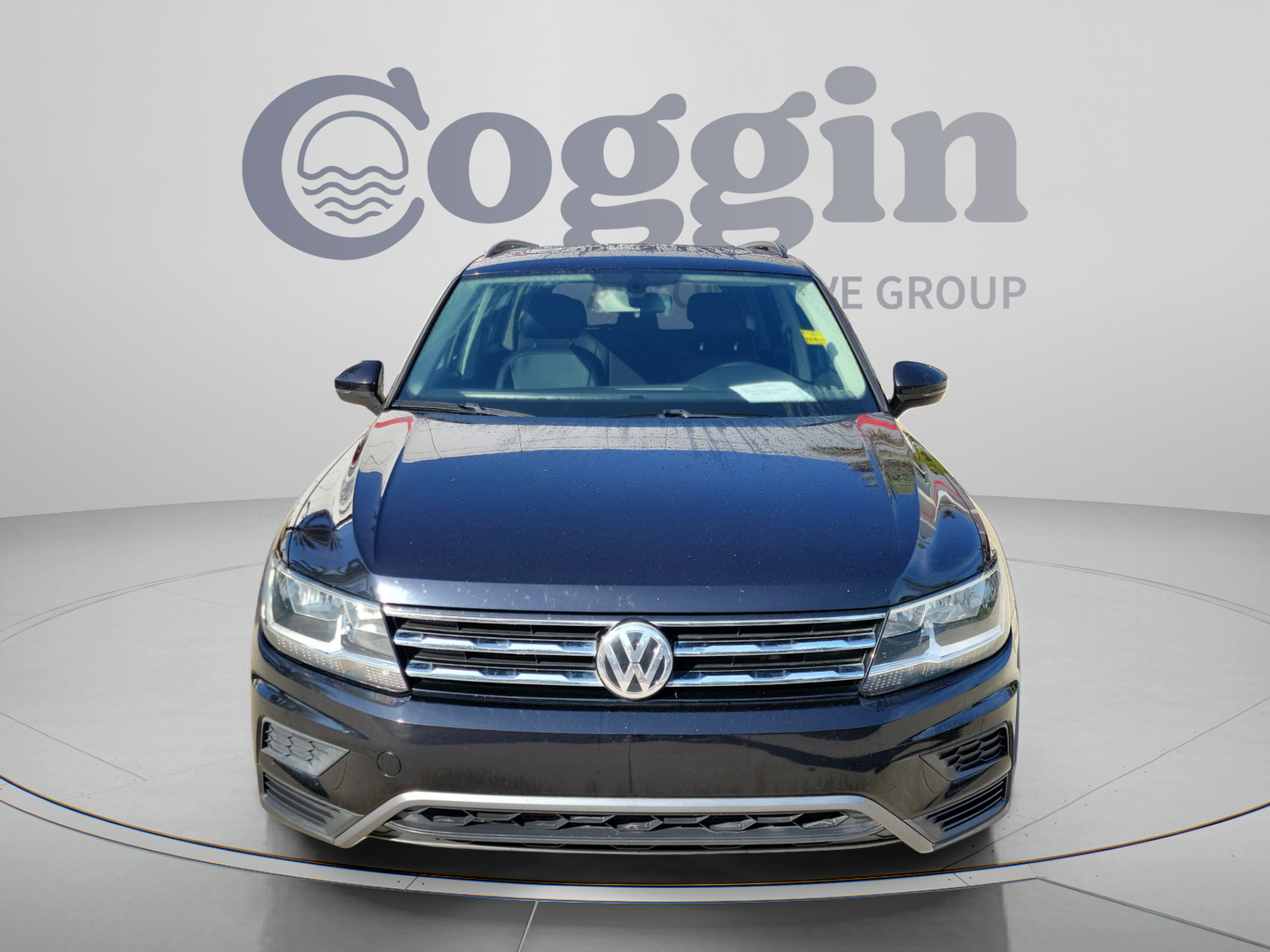Used 2018 Volkswagen Tiguan SE w/ Panoramic Sunroof Package FWD image 6