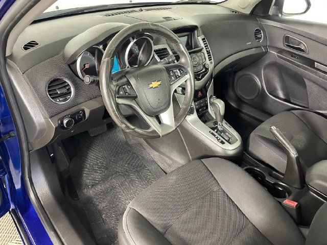 Used 2012 Chevrolet Cruze LT FWD image 3
