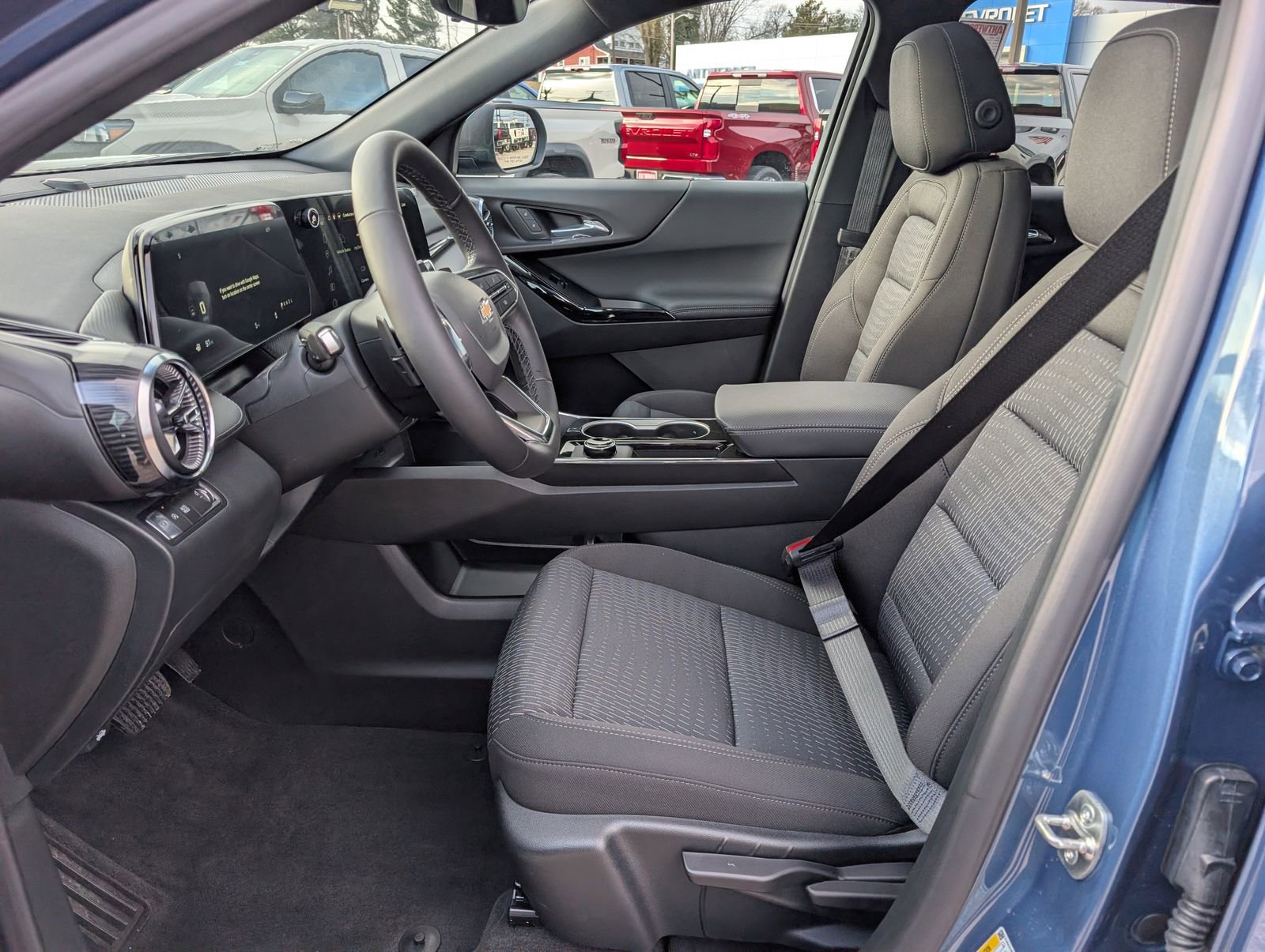 New 2026 Chevrolet Equinox LT w/ Safety and Technology Package image 11