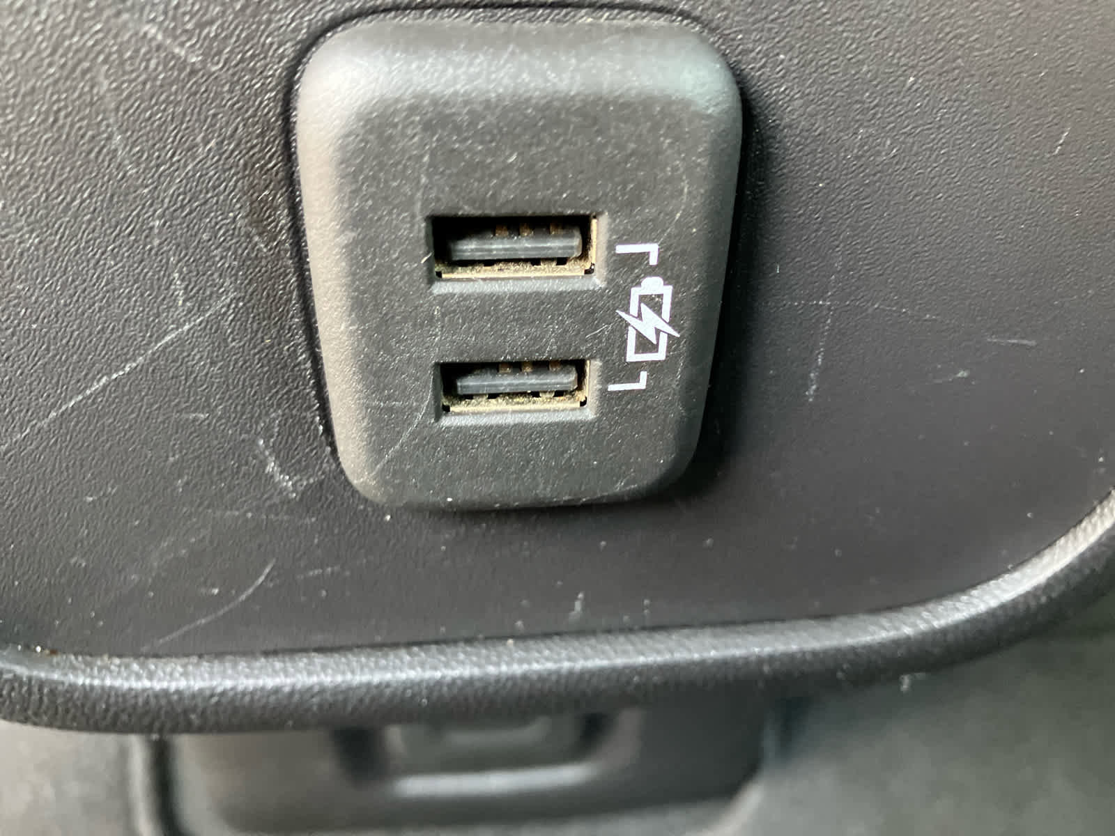 Used 2024 GMC Terrain SLT image 37