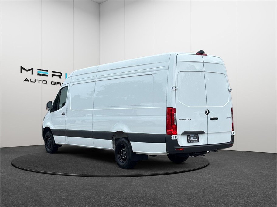 Used 2025 Mercedes-Benz Sprinter 3500 170 Extended Cargo image 7
