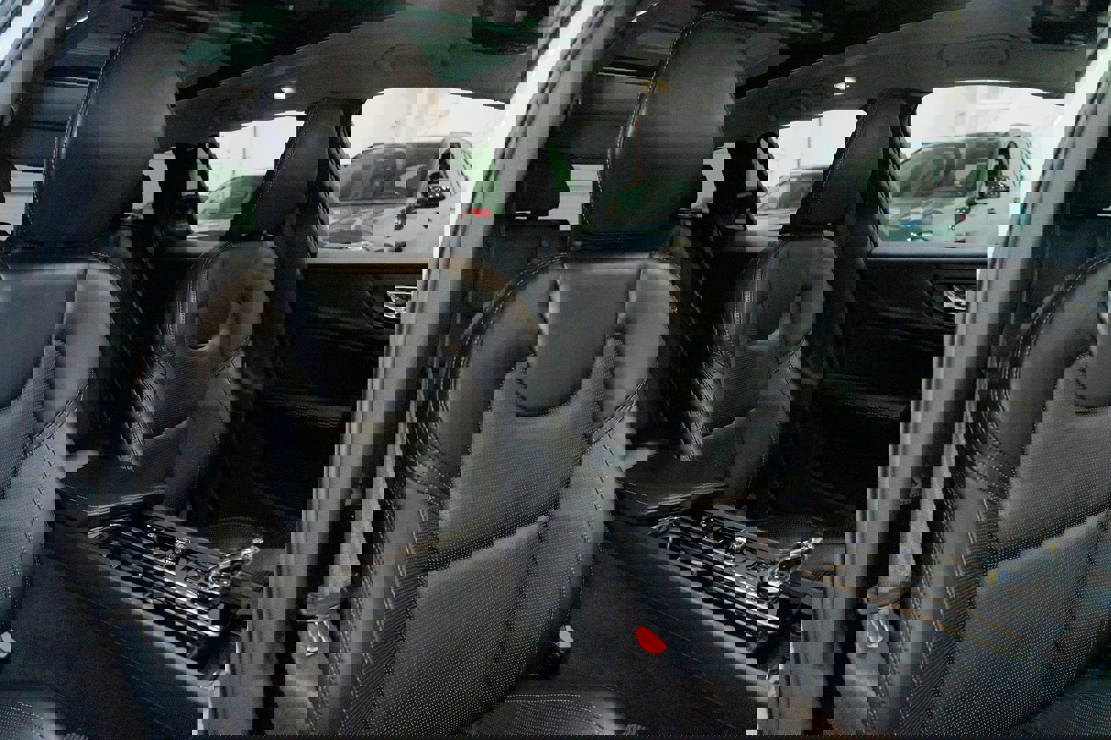 Used 2023 Volvo V60 B5 Cross Country Ultimate w/ Climate Package image 30