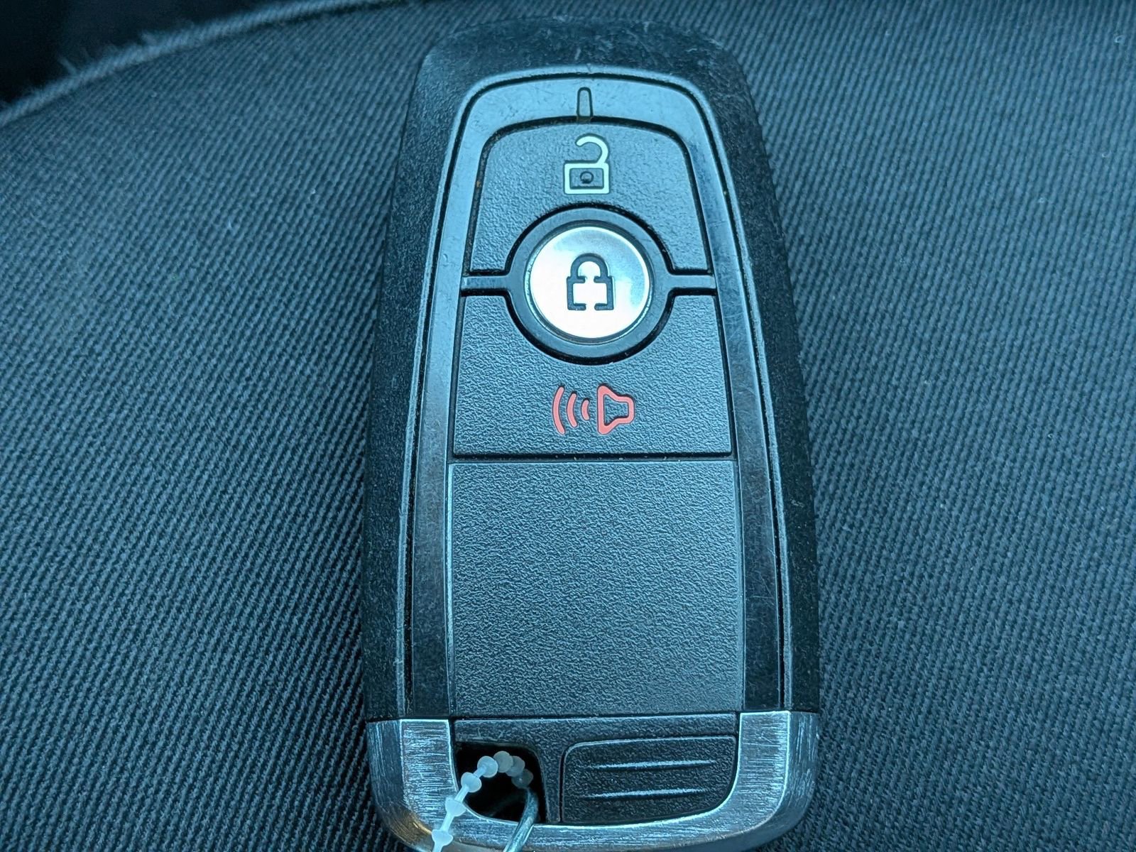 Certified 2022 Ford Edge SE w/ Black Appearance Package image 26