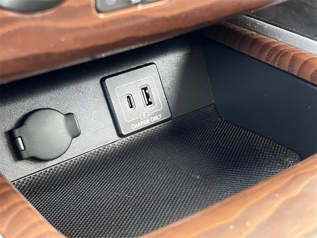 Used 2020 Nissan Pathfinder Platinum image 37