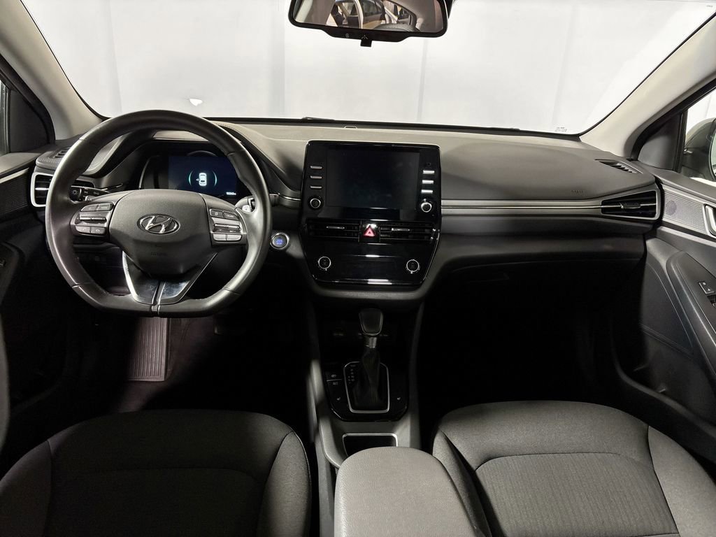 Used 2021 Hyundai Ioniq SE FWD image 12