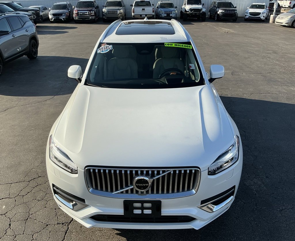 Used 2023 Volvo XC90 B6 Ultimate w/ Protection Package Premier image 11