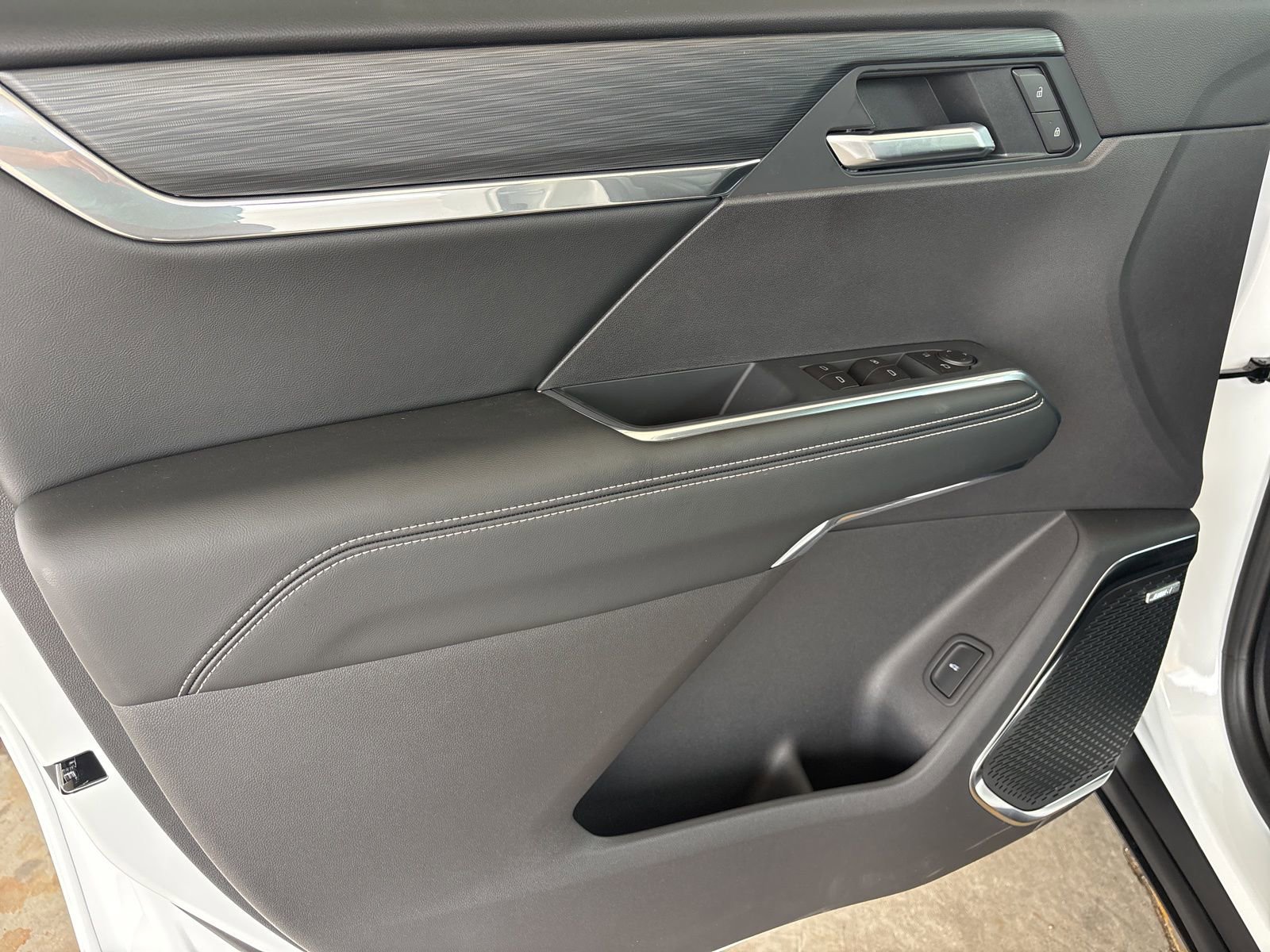 New 2026 GMC Acadia Elevation w/ Elevation Premium Package image 9