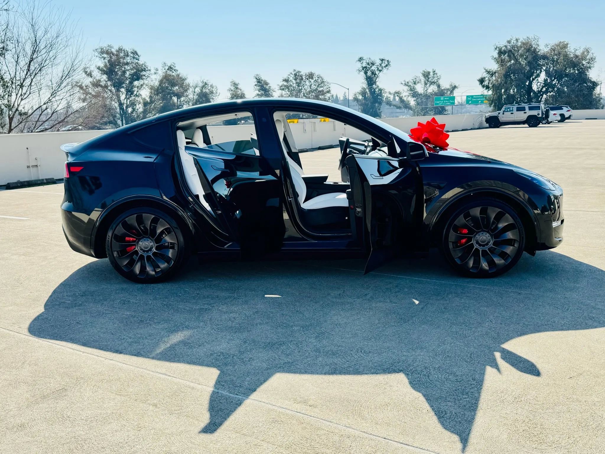 Used 2023 Tesla Model Y Performance image 47