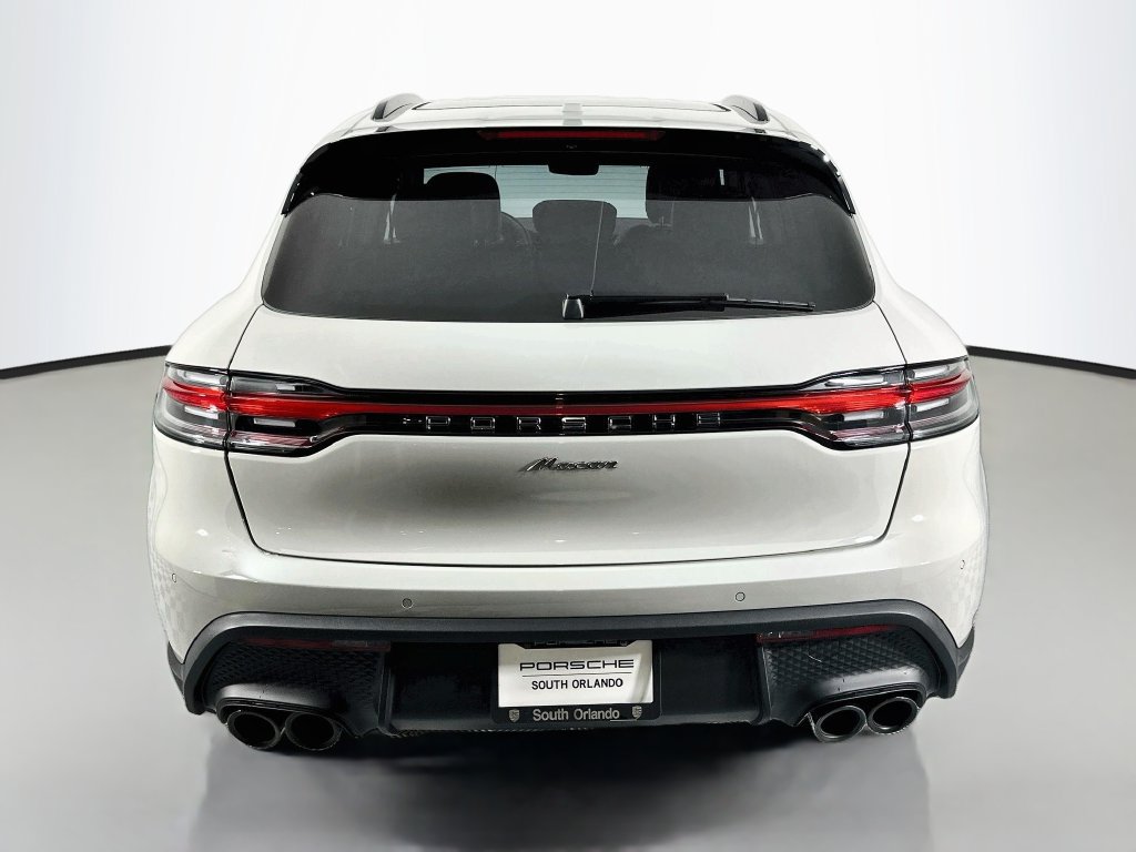 Certified 2023 Porsche Macan AWD/4WD image 10