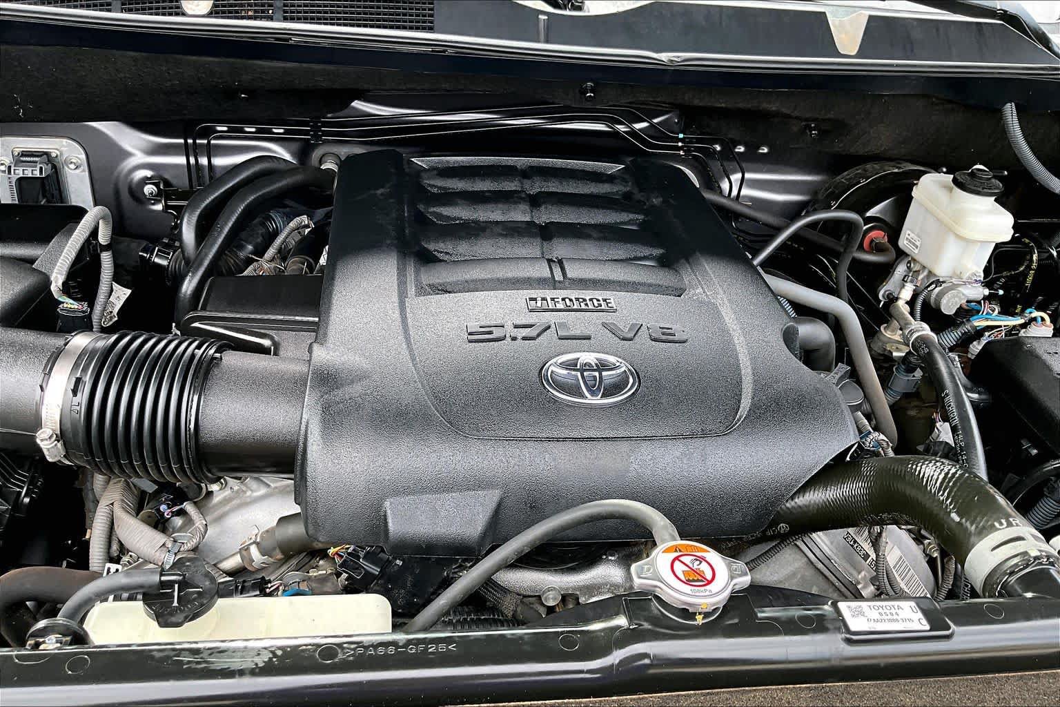 Used 2020 Toyota Tundra SR5 w/ TRD Off-Road Package AWD/4WD image 33