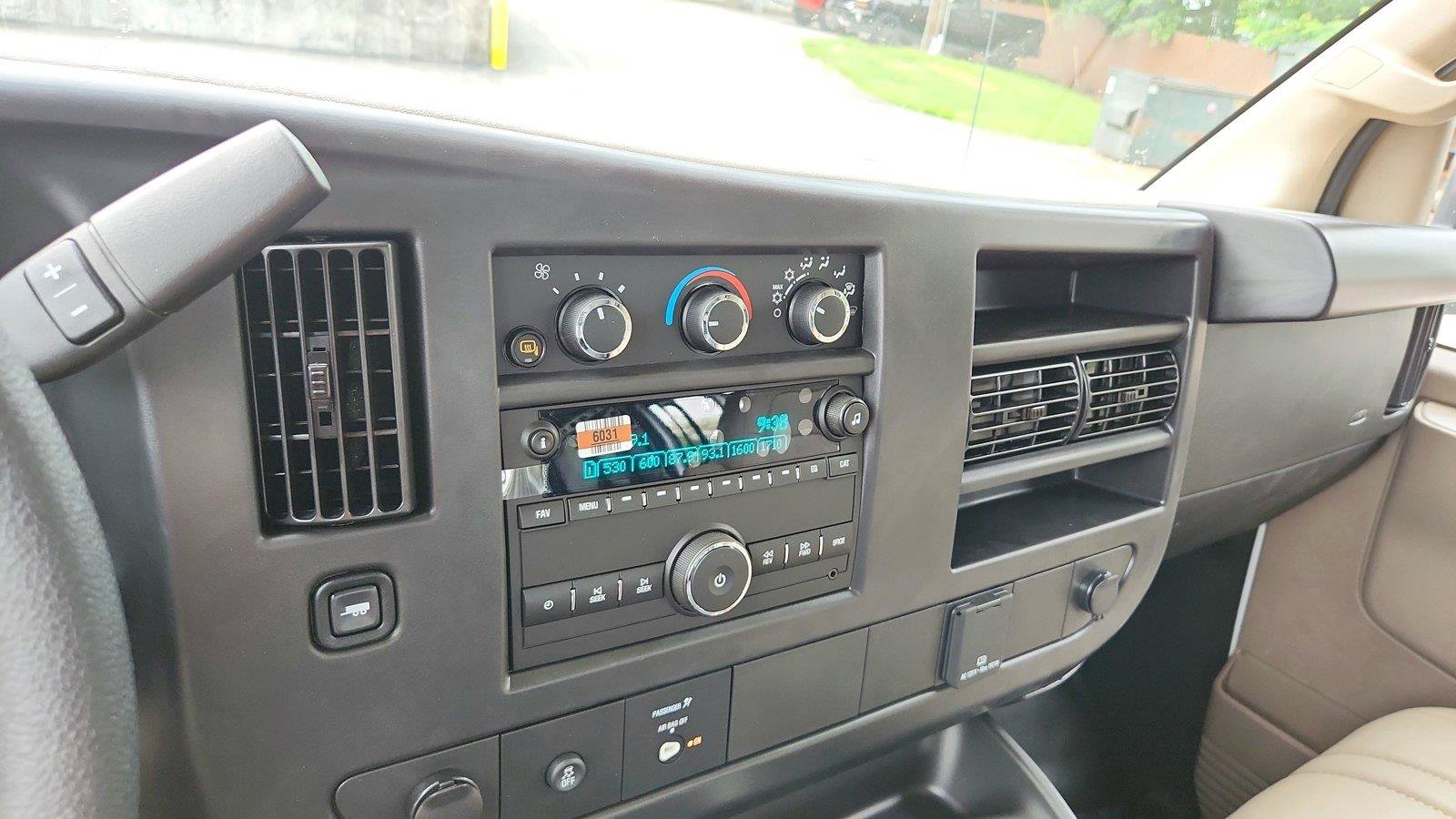 New 2026 Chevrolet Express 3500 Extended RWD image 28