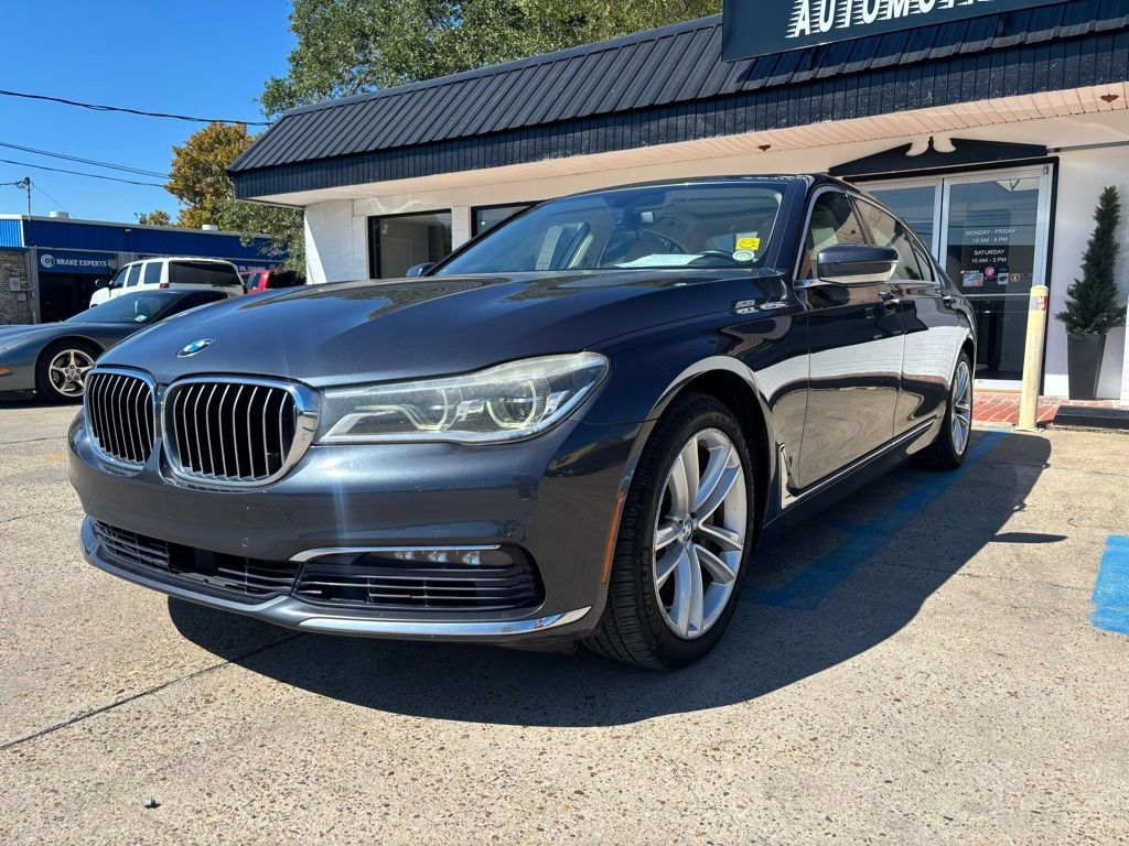 Used 2016 BMW 750i xDrive image 1