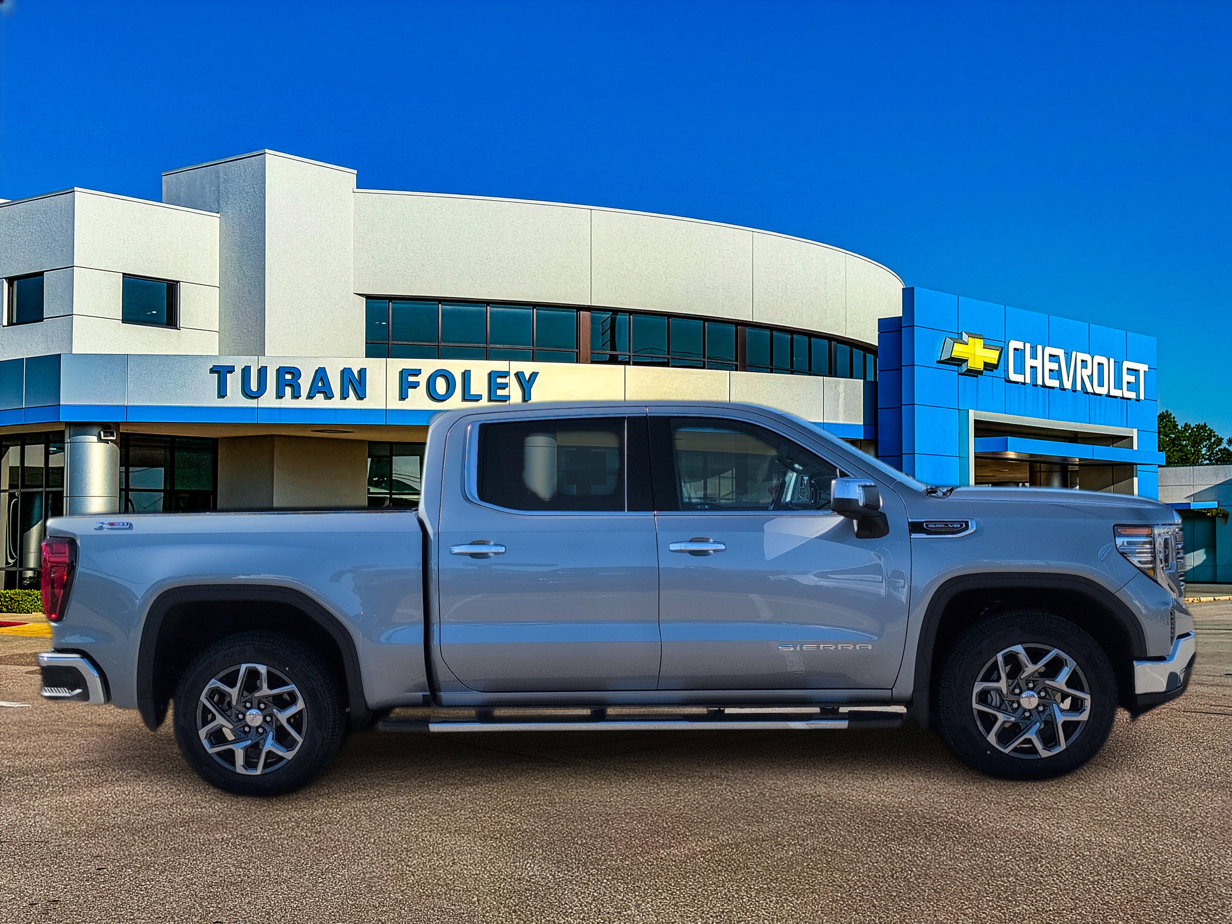 Used 2024 GMC Sierra 1500 SLT w/ SLT Premium Package image 7