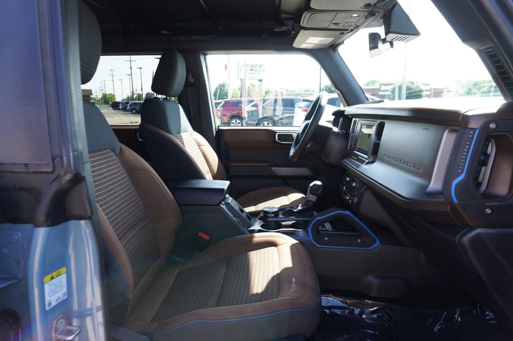 Used 2023 Ford Bronco Outer Banks AWD/4WD image 30