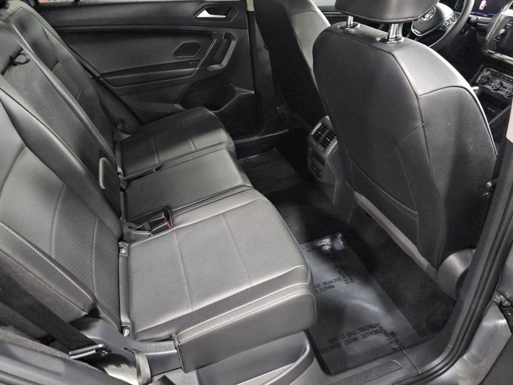 Used 2020 Volkswagen Tiguan SEL image 5