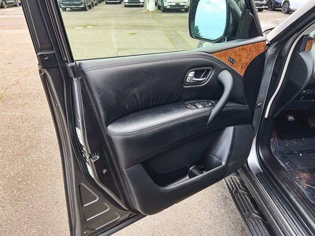 Used 2022 Nissan Armada SL w/ Captain's Chairs Package image 9