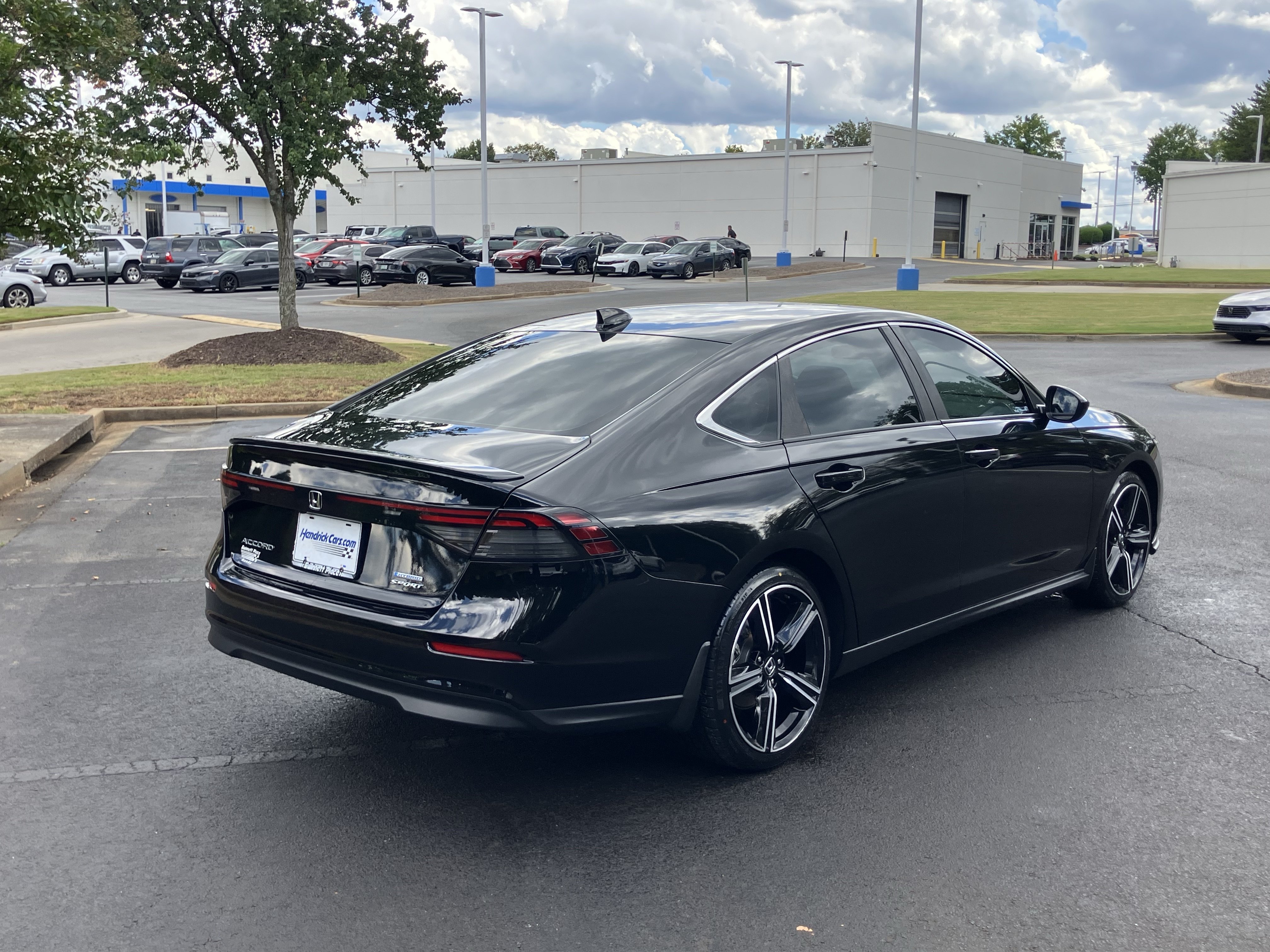 Used 2023 Honda Accord Sport image 10