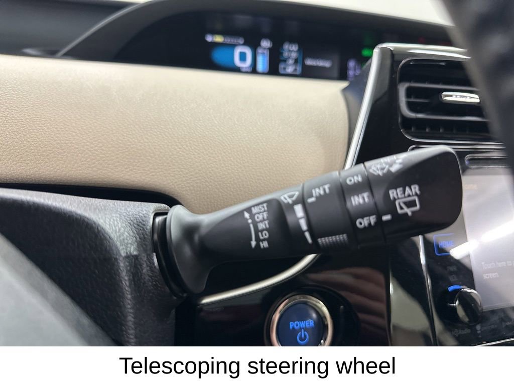 Used 2017 Toyota Prius Three image 38