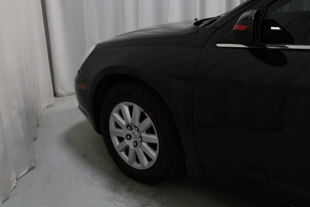 Used 2009 Chrysler Sebring LX FWD image 27