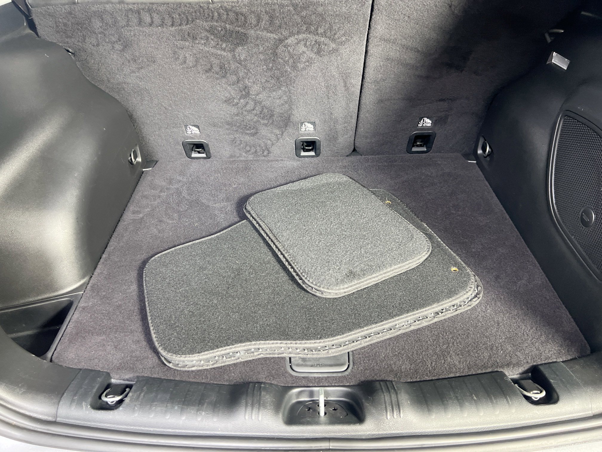 Used 2022 Jeep Compass Trailhawk w/ Sun and Sound Group image 25