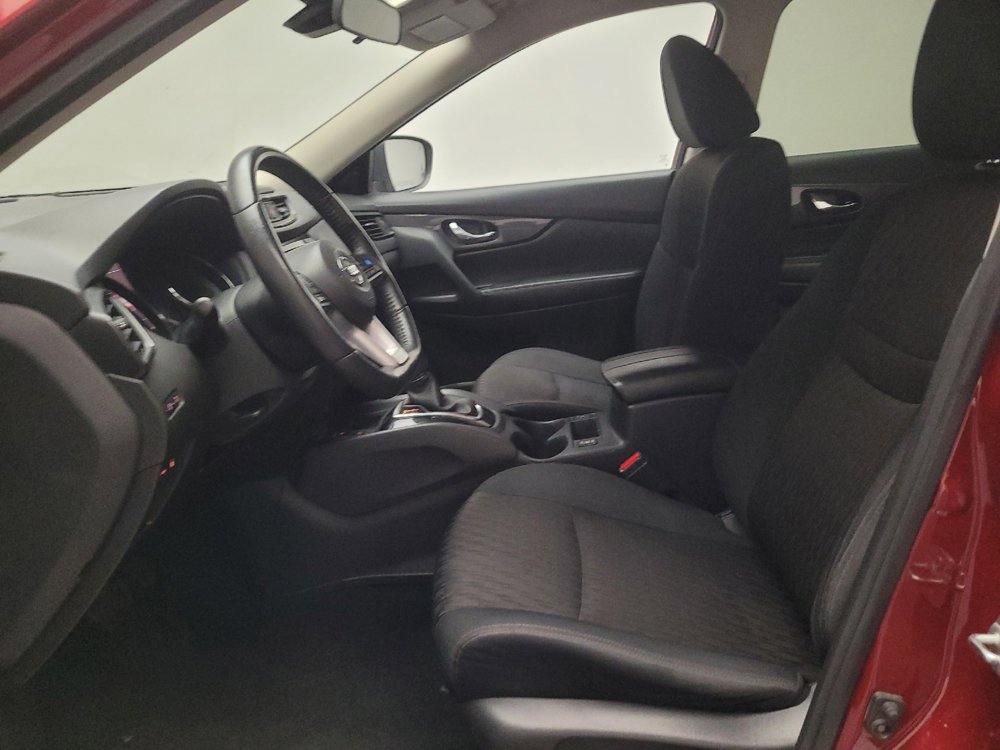 Used 2019 Nissan Rogue SV w/ Premium Package FWD image 17