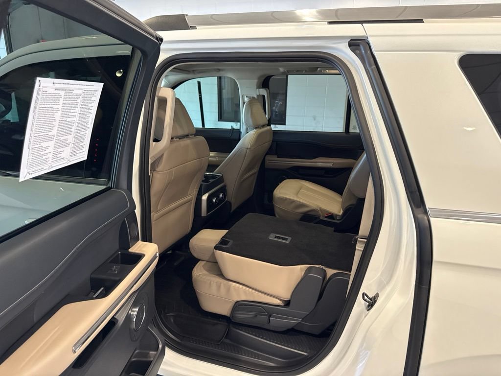 Used 2022 Ford Expedition Max Limited AWD/4WD image 22