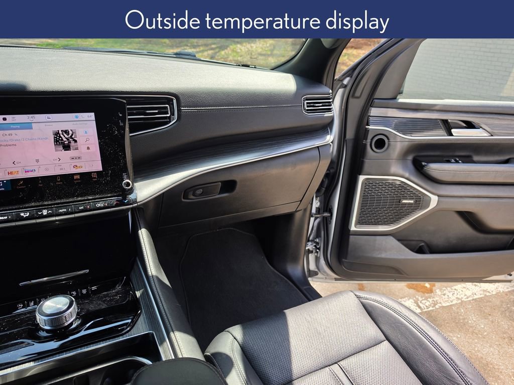 Used 2024 Jeep Wagoneer L Series II image 14