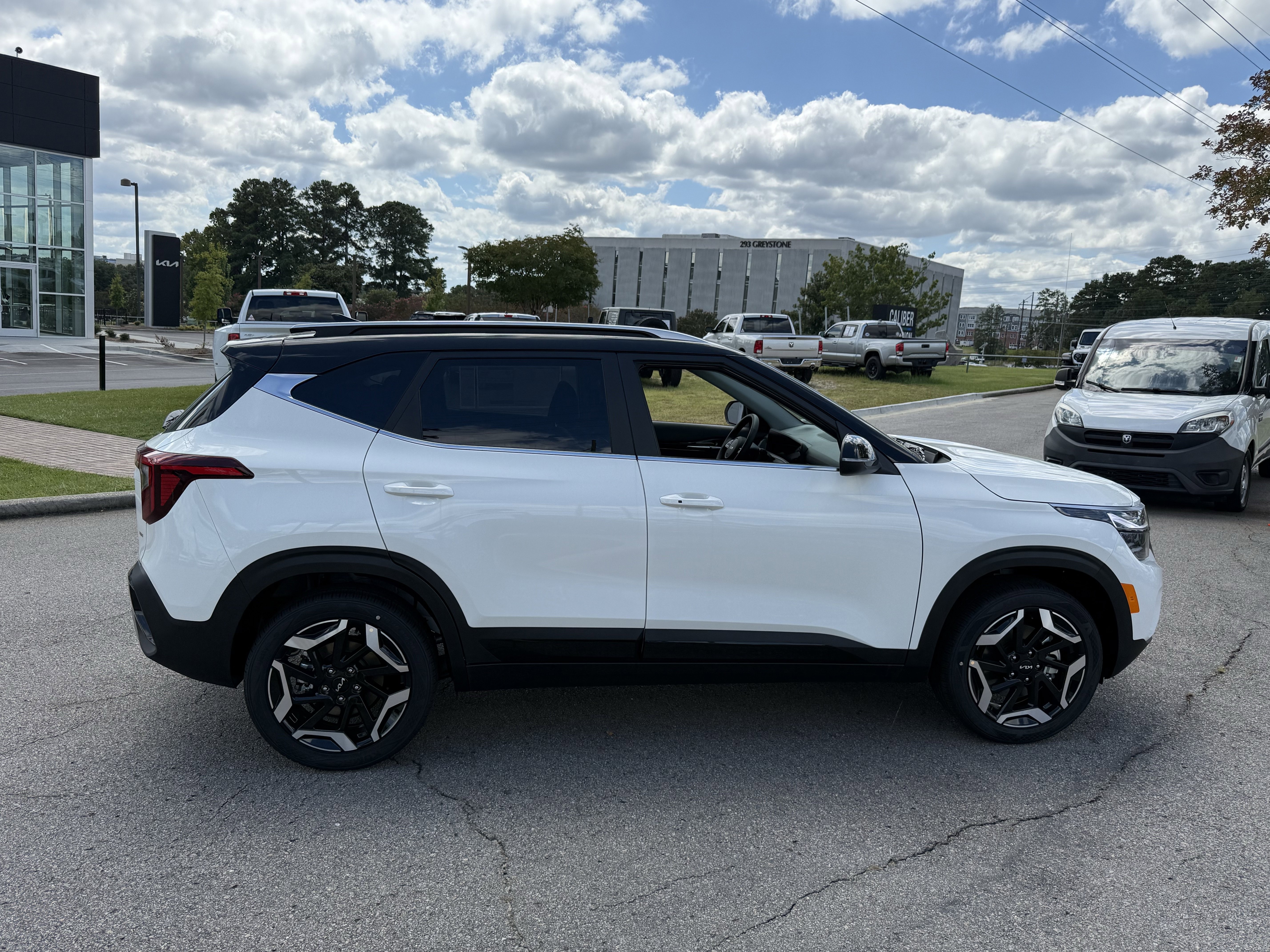 New 2026 Kia Seltos SX image 5