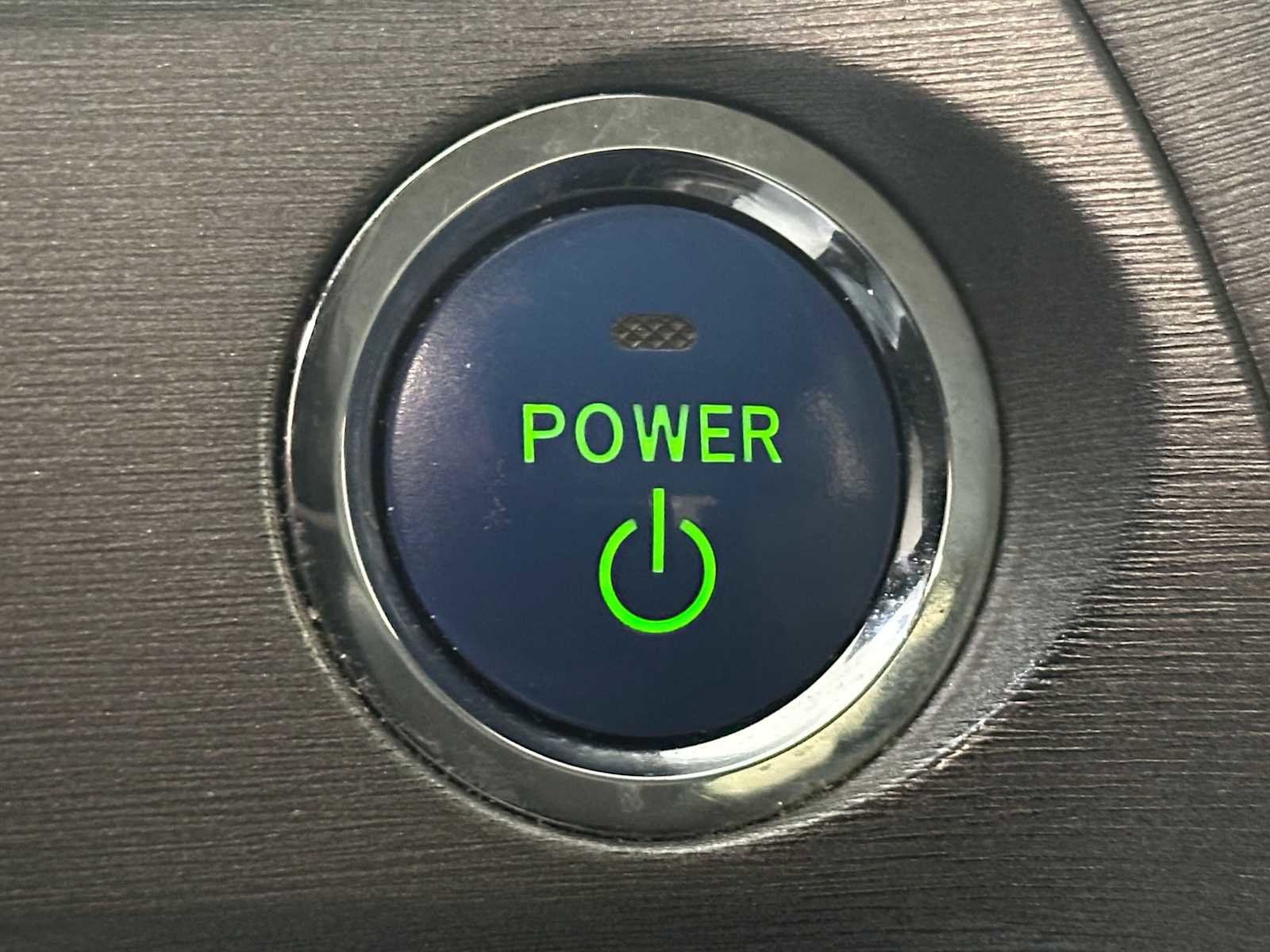 Used 2014 Toyota Prius Four image 18