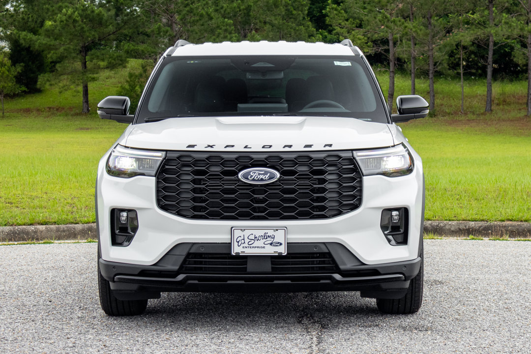 New 2026 Ford Explorer ST-Line w/ Premium Package RWD image 2