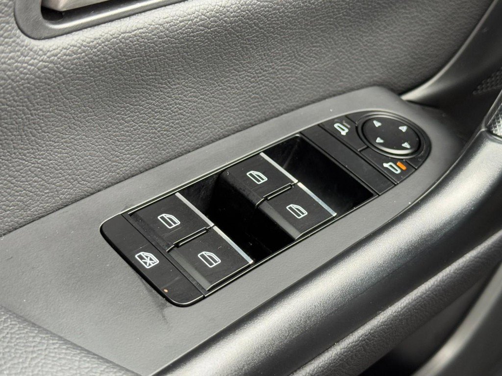 Used 2025 MAZDA CX-50 AWD 2.5 S w/ Premium Package image 21