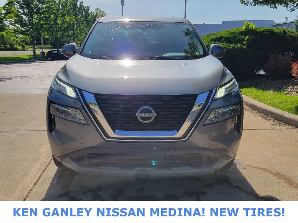 Used 2023 Nissan Rogue SV AWD/4WD image 8