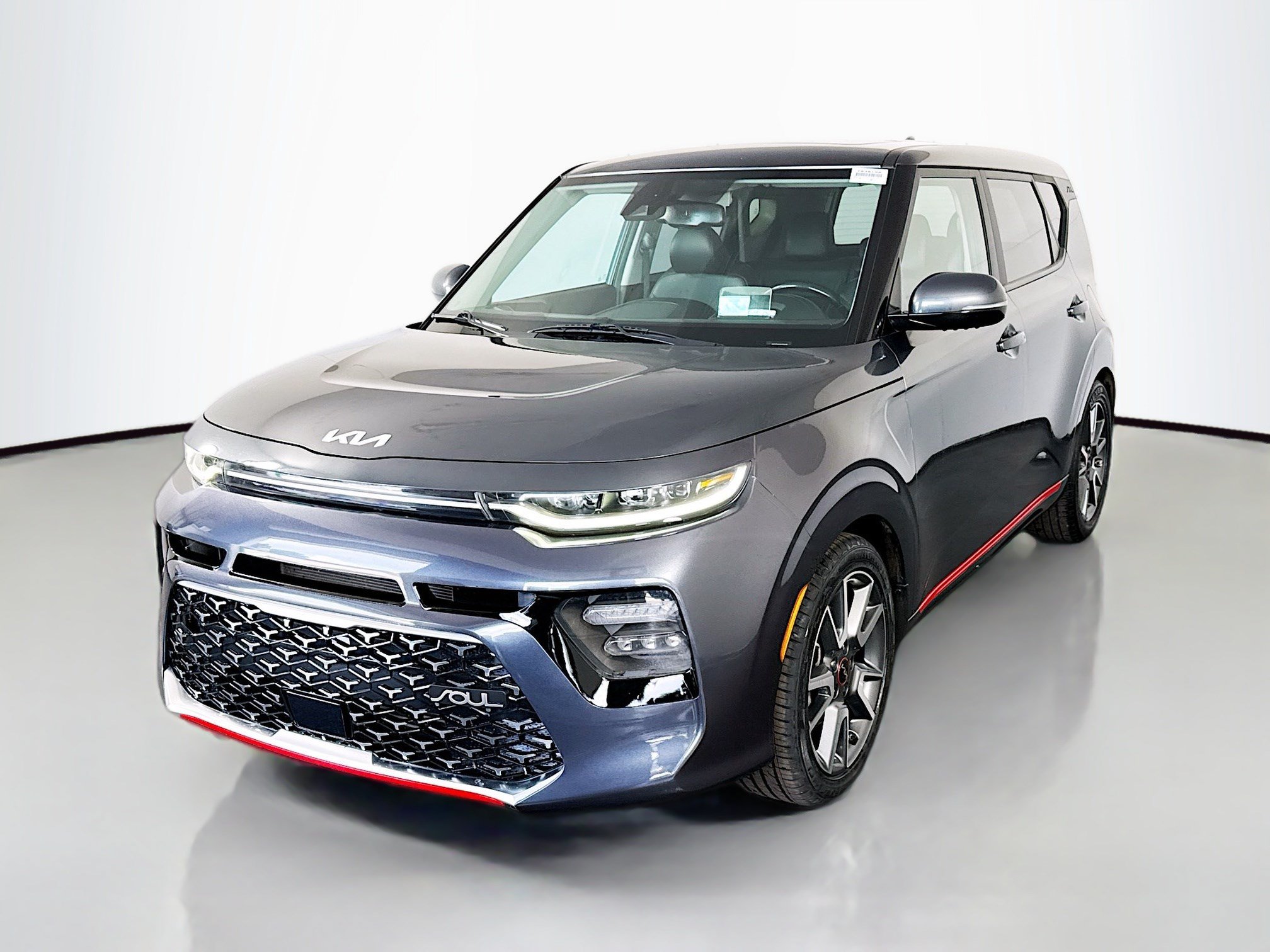 Used 2022 Kia Soul Turbo FWD image 4