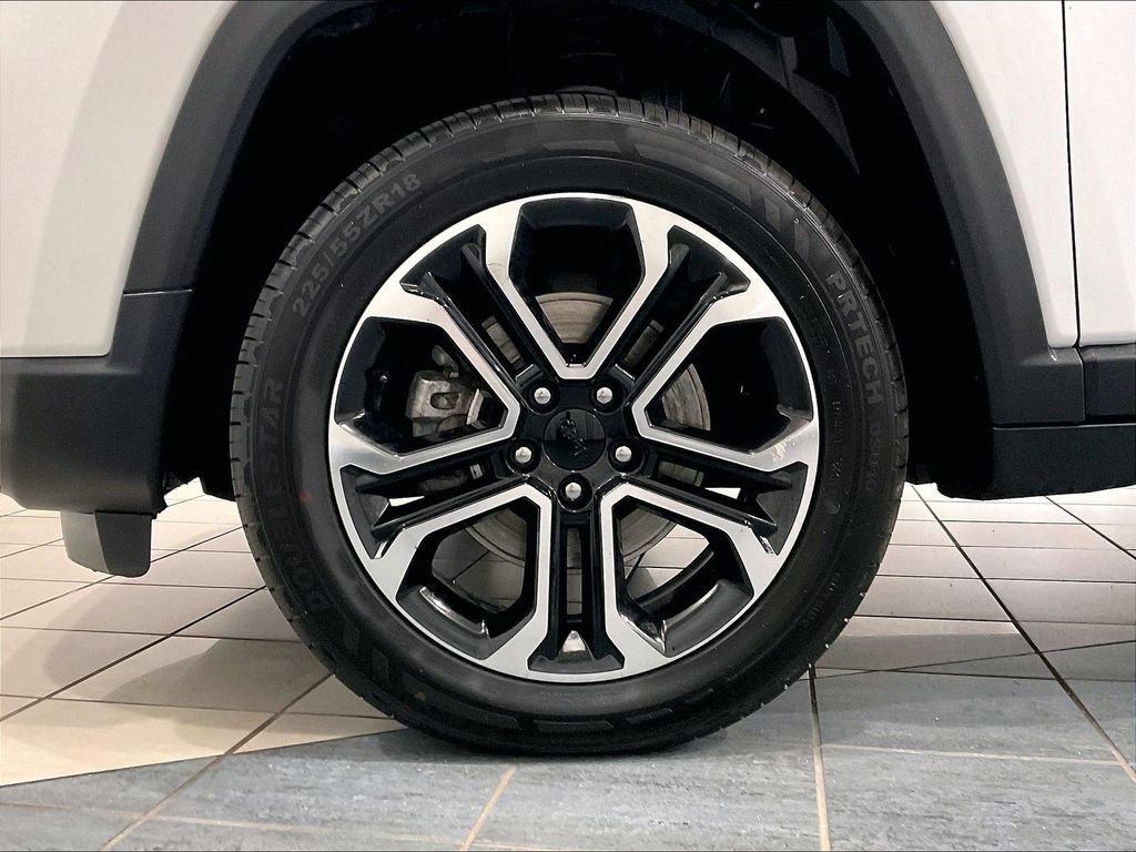 Used 2022 Jeep Compass Limited AWD/4WD image 7