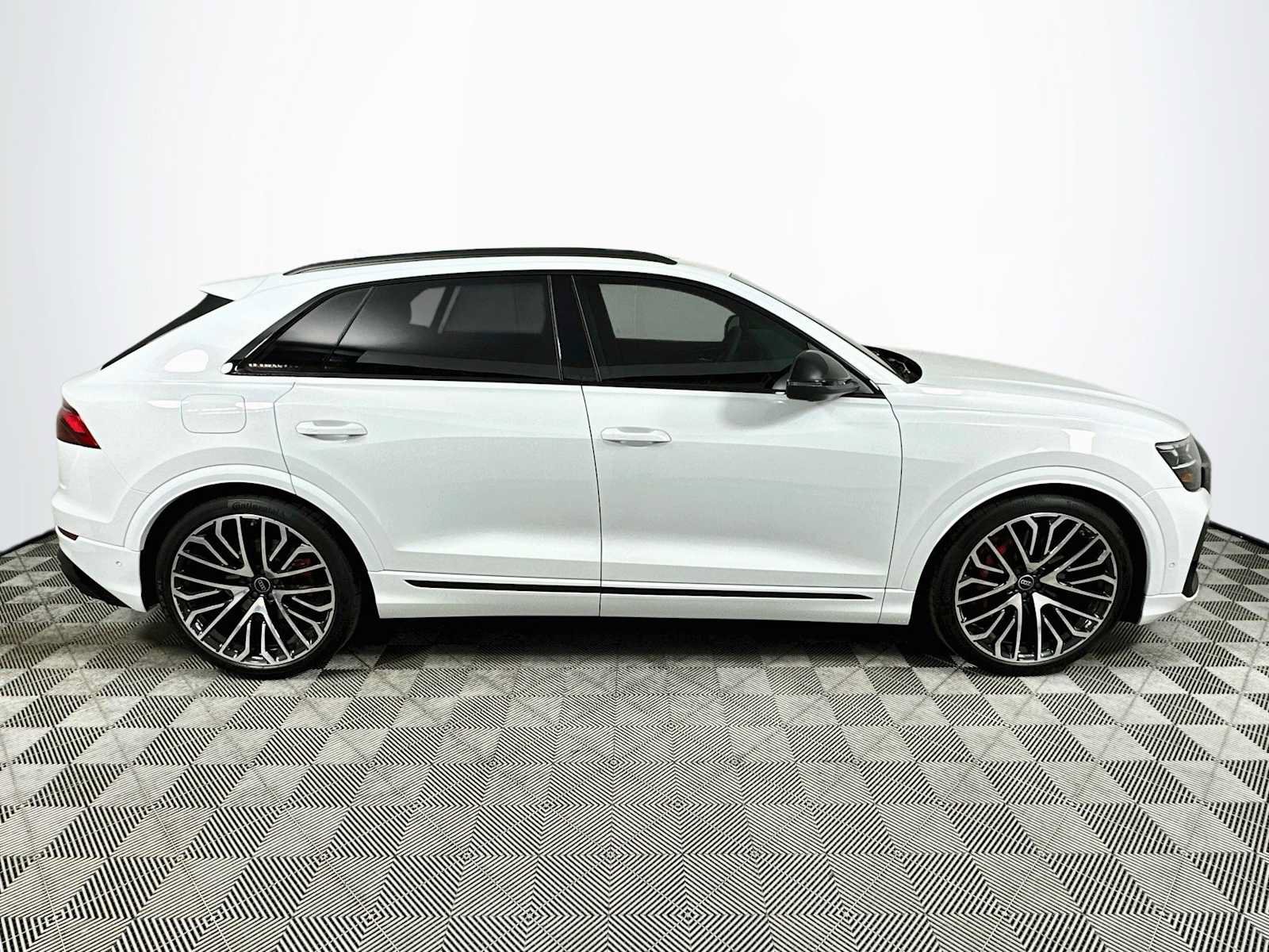 New 2026 Audi SQ8 Prestige AWD/4WD image 8