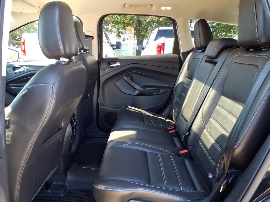 Used 2019 Ford Escape Titanium AWD/4WD image 9