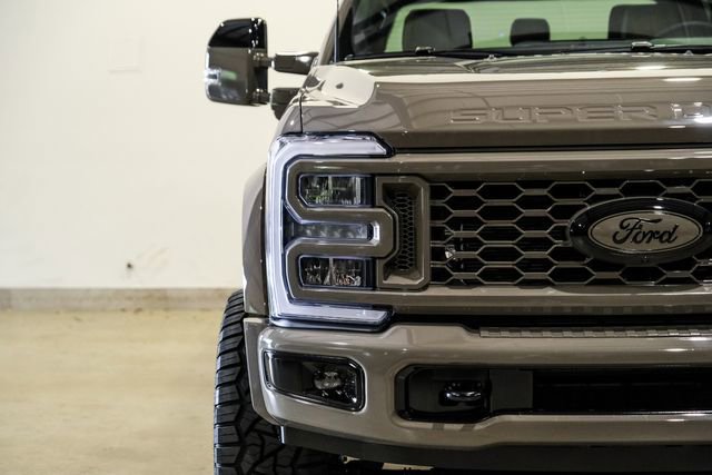 Used 2026 Ford F450 Lariat AWD/4WD image 3